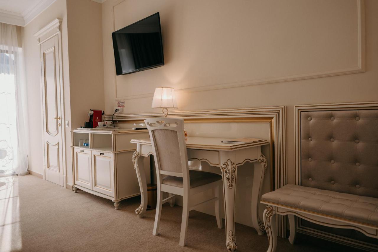 Zastava Uman Hotel Dmytrushky Ngoại thất bức ảnh