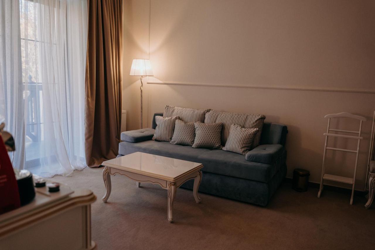 Zastava Uman Hotel Dmytrushky Ngoại thất bức ảnh